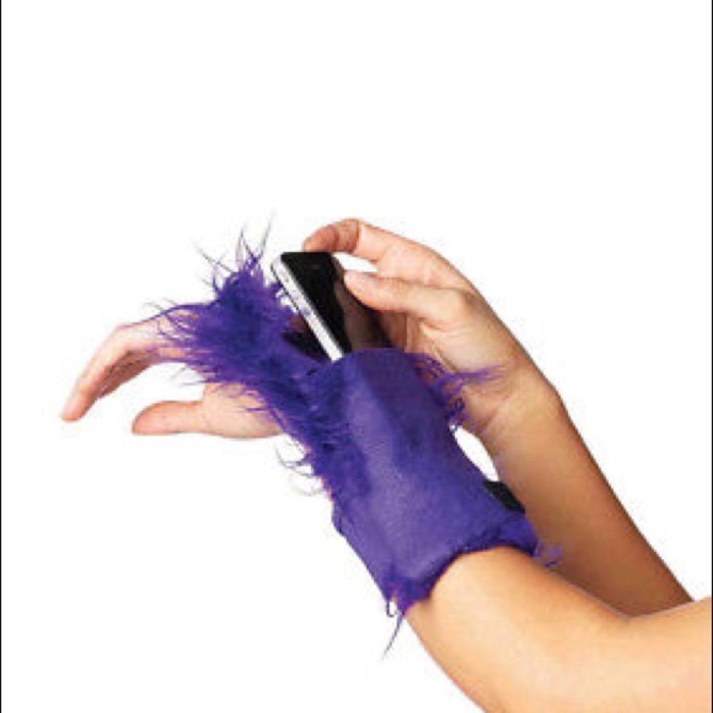 FURRY WRIST WALLET O/S